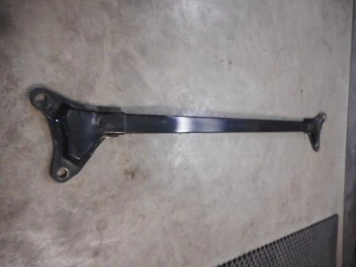 1999 CADILLAC DEVILLE D'ELEGANCE STRUT TOWER BRACE Foto 1 de 4