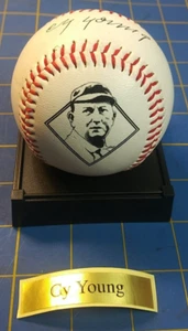 Vintage Cy Young Commemorative Baseball  - Bild 1 von 11