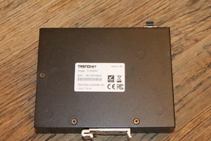 Trendnet TI-PG541 5-Port Hardened Industrial Gigabit PoE+ DIN-Rail Switch Used - Picture 1 of 3
