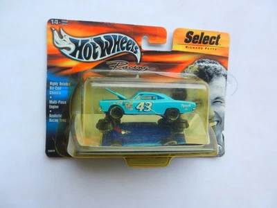 Hot Wheels Racing Select #43 Richard Petty Blue 1970 Plymouth Road Runner 1:64 Foto 1 de 2