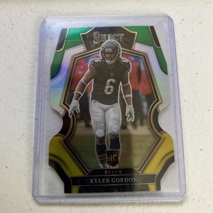 2022 Panini Select - Premier Level Yellow and Green Prizm Die-Cut #118