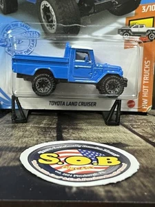 Hot Wheels Toyota Land Cruiser 4x4 Pickup Truck Blue Diecast Sealed NM Condition - Picture 1 of 8