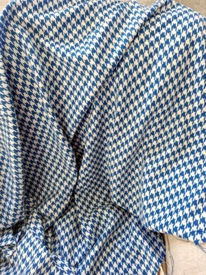 Blue/White Houndstooth Wool Blend / skirt-weight / 40"x60" - Image 1 of 2