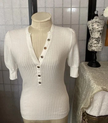 Suéter XXS con cuello en V mezcla de cachemir marfil mercado negro de la Casa Blanca Foto 1 de 4