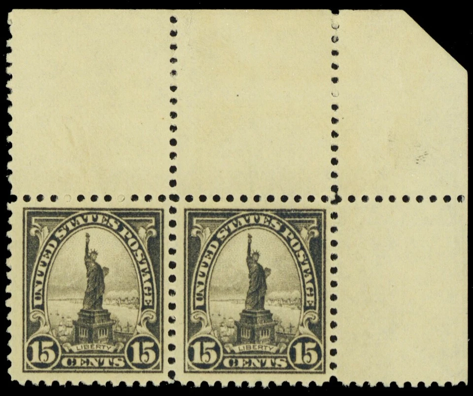 566, Mint VF NH 15¢ Corner Margin Pair CV $70.00 - Stuart Katz - Image 1 of 1