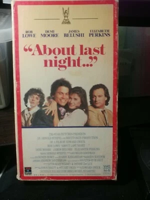 About Last Night-VHS-1986-Rob Lowe/Demi Moore/James Belushi-TriStar-Rated R Foto 1 de 4