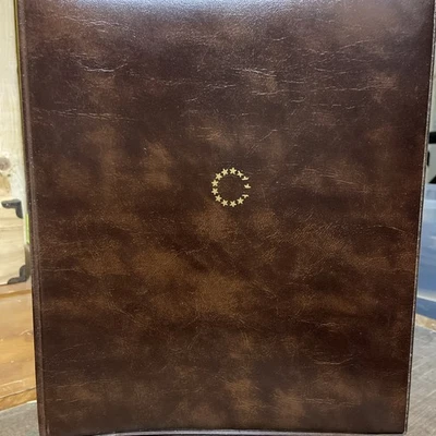 1981 FLEETWOOD 39 US PRESIDENTS LIMITED EDITION COLLECTION ENGRAVING/STAMP ALBUM - Image 1 of 4