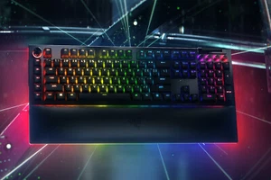 * Razer BlackWidow V4 Pro Gaming Keyboard 8 Macro Keys Green Switches RGB DE - Afbeelding 1 van 6