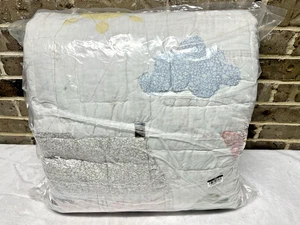 Pottery Barn KIDS Heritage Dollhouse Wholecloth Printed Quilt Twin Size Mult NEW - Picture 1 of 8