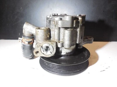 Bomba de dirección asistida 0064663601 12-15 Mercedes Benz W204 C250 POLEA DAÑADA Foto 1 de 4