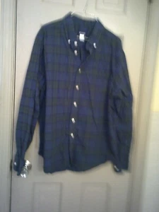 Men's Basic Edition Brand Shirt, Size L. Green & Navy Plaid, Long Sleeves. - Picture 1 of 2