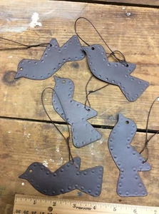 5 Bird Peace Plaque Brown Tin Metal for Crafts, Wall or Christmas Tree 4-1/4x2 - Picture 1 of 4