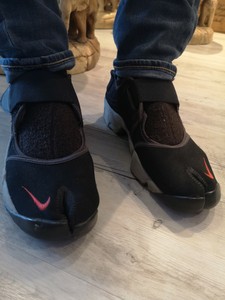 nike with toe separation