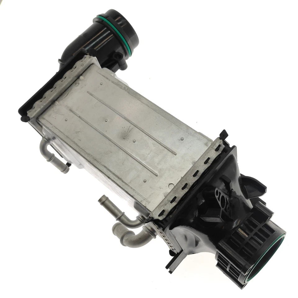 Intercooler per VW Audi Q2 A3 Skoda Seat 1.5 TSI TFSI 04E145785E 04E145785M - Immagine 1 di 4