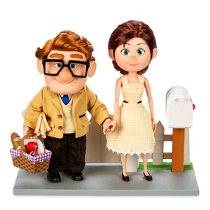 Disney Store Poupée Numérotée Ellie & Carl Là-Haut Ed Limitée 15 Th 6950 pièces - Imagen 1 de 10
