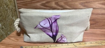 Canvas basket with purple flower rope handles- 11” wide T38 - Image 1 of 4