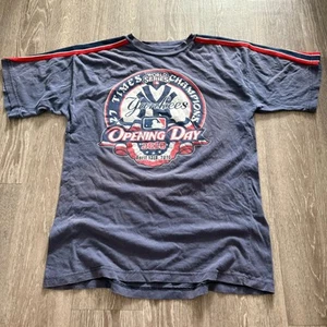 Camiseta Día Inaugural Campeones Defensores de los Yankees de Nueva York - Talla M DESTEÑIDA - Imagen 1 de 6