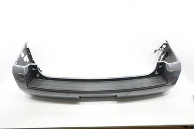 Panel de cubierta de parachoques trasero Chevrolet Suburban 2017-2020 OEM plateado_G9K Foto 1 de 4