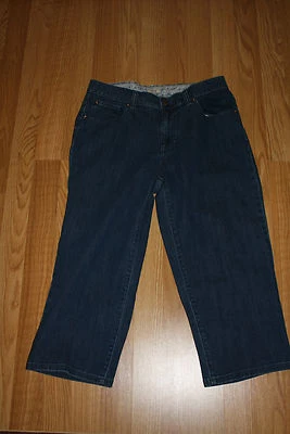 Nuevos pantalones cortos capris adelgazantes de mezclilla azul IZOD para mujer talla 4 Foto 1 de 2