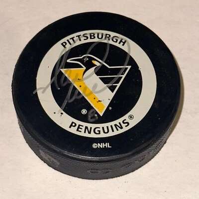 MARK RECCHI Signed Pittsburgh PENGUINS Official GAME Puck Beckett BAS - Image 1 of 3