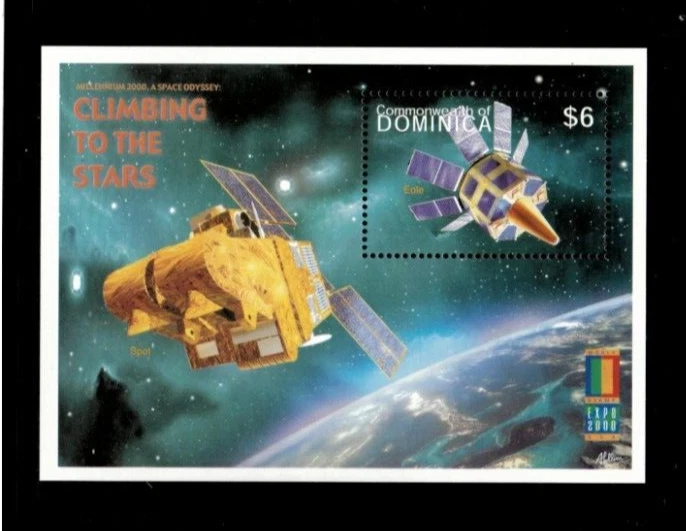 VINTAGE CLASSICS - Dominica 2000 - Space - Souvenir Stamp Sheet- Scott 2240- MNH - Image 1 of 1