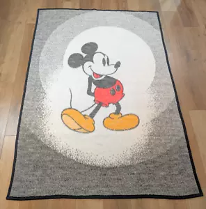 Manta de colección Biederlack Disney Mickey Mouse 52" x 76" EE. UU. - Imagen 1 de 6