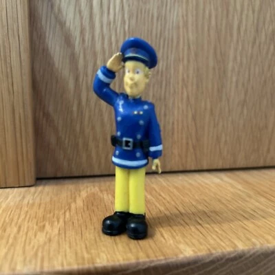 Fireman Sam Figures CHIEF OFFICER BOYCE Figure Prism Art Small 6 cm Free Post - Image 1 of 4