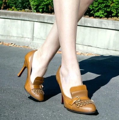 Zapatos de salón LOUIS VUITTON Balmoral Brogue de cuero marrón con flecos, talla 38,5 Foto 1 de 4