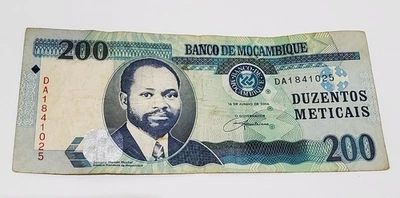 2006 Mozambique 200 Meticais Circulated Banknote - Image 1 of 4