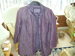 Per Una Aubergine Kapuzenmantel - Gr. 16 - sehr guter Zustand - Bild 1 von 5