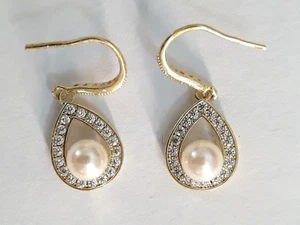 God Plated Heart Shaped CZ Zirconium & Pearl Earrings - Picture 1 of 4