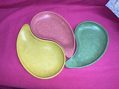 West Bend Anidación Riñón Aperitivo Cuencos Melamina Lágrima Rosa Amarillo Verde Foto 1 de 4