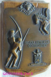 TB12298 - PLAQUE BRONZE TAPE DE BOUCHE ECOLE D'ARTILLERIE ANTI-AERIENNE - ITALIE - Picture 1 of 4
