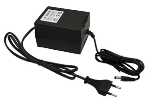 Alimentatore a spina AC - AC 24 V spina cava CA alimentatore 3A 3000 mA - Foto 1 di 2