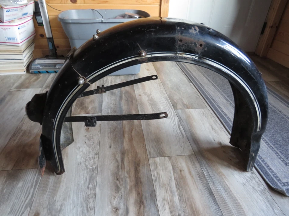 Guardabarros trasero BMW R26 / 3 R27 R25 Airhead 1956??? Foto 1 de 4