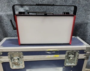 Cineo HSX Color Tunable 2700-6500k 400W 25k Lumen Light Fixture 800.0015 w/Case - Picture 1 of 19