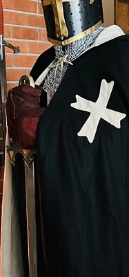 LANA Y LINO Capa Hospitalaria Caballero Medieval Cruzado Capucha con Cruz Maltesa NUEVO Foto 1 de 4