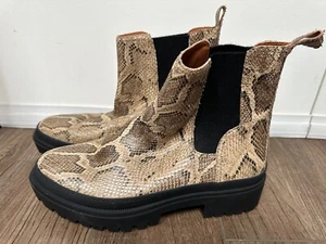 Botas para mujer LUCKY BRAND estampado de serpiente informales Chelsea plataformas punta almendra talla 11 - Imagen 1 de 6