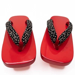 Zuecos Geta japoneses de colección lacados rojos embalaje original tamaño 24 cm: 23 de mayo-X - Imagen 1 de 12