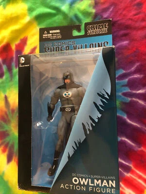 Figura de acción DC Collectibles - DC Comics Crime Syndicate Super-Villains: Owlman Foto 1 de 2