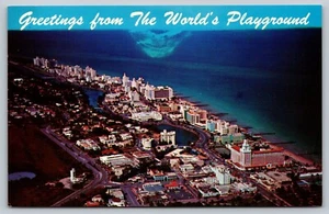 Postal de colección hoteles en Miami Beach frente al mar vista aérea sin publicar años 60 - Imagen 1 de 3
