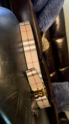 cinturón reversible burberry hombre  Foto 1 de 4