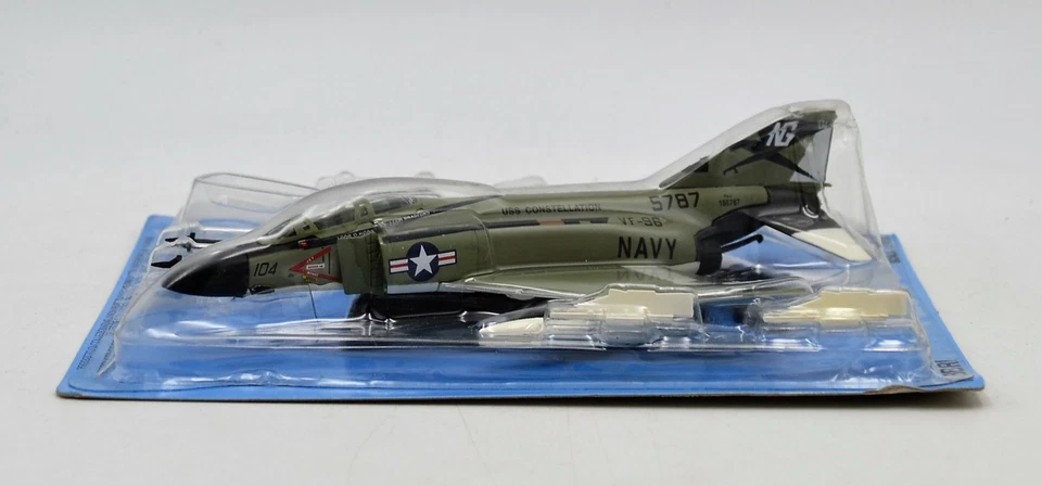 Maquette Hélicoptère 1/100 " Mc Donnell F-4J Phantom II " Fabbri Italeri - Photo 1/1