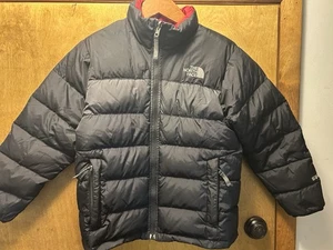 The North Face (Retro Nuptse Puffer Daunenjacke) Jungen M 10/12 schwarz - Bild 1 von 7