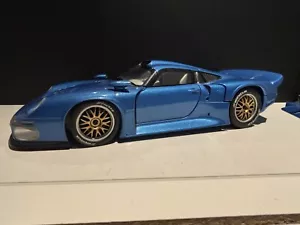 UT MODELS 1/18 - PORSCHE 911 GT1 - BLU METALLIZZATO - Foto 1 di 4