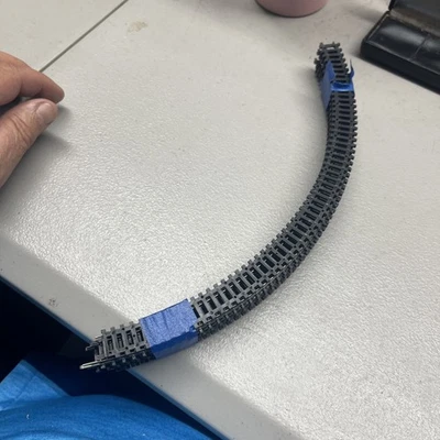 N Scale Arnold Rapido 0131 Curve Tracks 192 mm Radius 90 Degrees 8 Pieces - Image 1 of 4