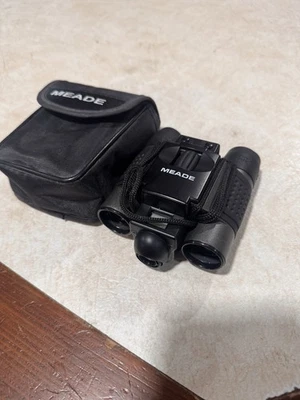 Meade Capture View 8x 22 Integrated Binocular & Digital Camera With Case (16) - Image 1 of 4
