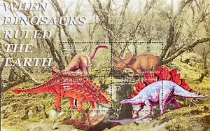 ST VINCENT BEQUIA DINOSAUR STAMPS 2005 MNH PREHISTORIC ANIMALS TRICERATOPS - Picture 1 of 1