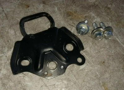 04-08 Mazda RX8 conductor puerta superior izquierda pestillo golpeador con pernos de montaje Foto 1 de 3