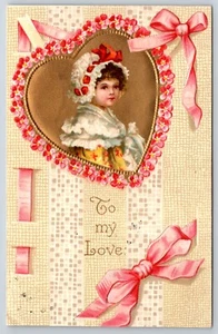 Clapsaddle Valentine~Girl In Mobcap & Shawl In Gold Heart Inset~Red Flowers~1909 - Picture 1 of 2